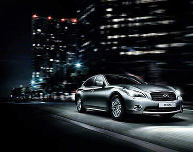 就是要大一號～Infiniti長軸版M系列北京亮相！