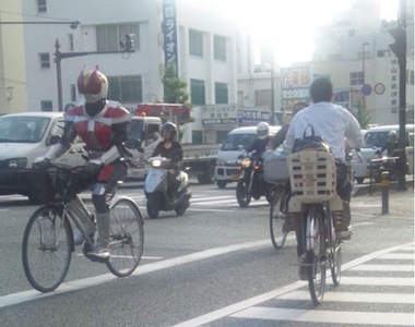 假面騎士《電王》出沒尼崎市區！他的真正目的是...？