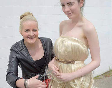 《頭髮衣服》整件用頭髮做成的衣服喔～☆