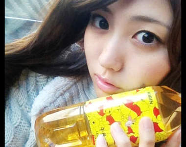 16歲羚羊腿模《岩崎名美》獲選TORAY泳裝年度代言人