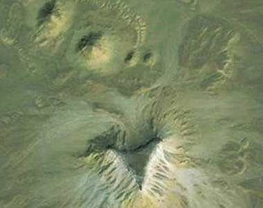 失落的金字塔 利用谷哥地圖也可以來考古一下