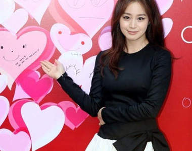 韓國第一美人金泰希的肚子...?