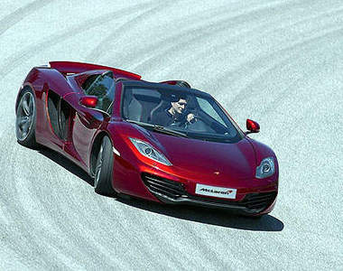 極速上看329公里！McLaren 12C Spider清涼現身～♥