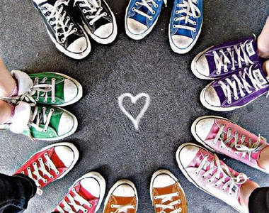 想要換掉Converse鞋的顏色嗎？！教你DIY自己染～