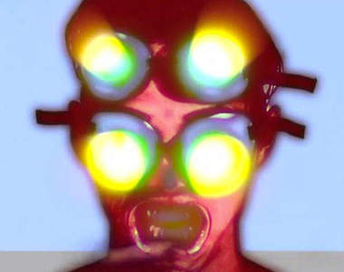 新世紀拔罐戰士 大陸藝術家陸揚的EVA藝術創作