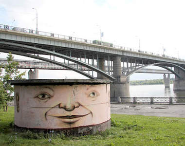 你是否感受到背後有股視線......（抖）