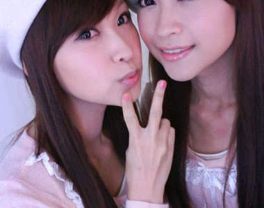 大小金魚(小今.小予) 甜死人的外拍雙姊妹