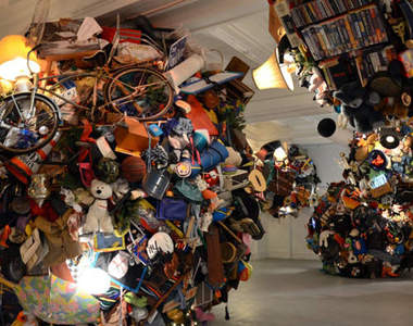 真實版《塊魂》家裡缺什麼就直接從這邊拔去用(?)