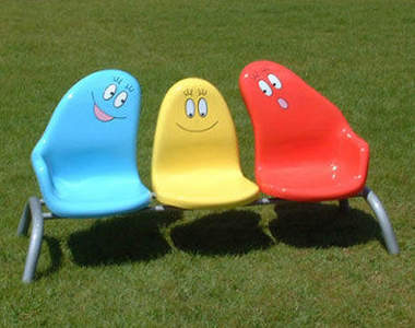 《BARBAPAPA戶外座椅》一起坐在泡泡先生身上愉快地聊天吧～