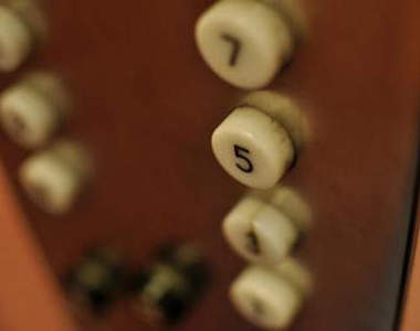 恐怖的電梯都市傳說 搭電梯前往異世界的方法