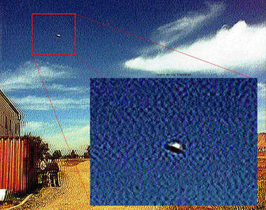 智利空軍基地拍到UFO!?到底是誰派來的?
