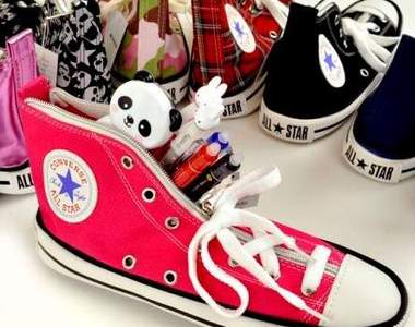 《Converse鉛筆盒》放學後還可以拿來穿嗎?XD