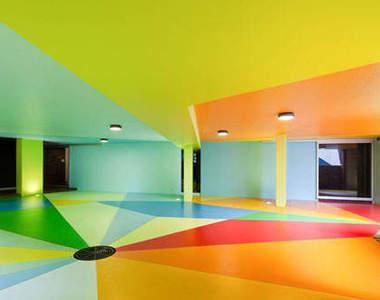 《彩色繽紛停車場》你要把車停到什麼顏色上^▽^