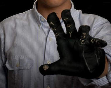 可穿戴式《手套鍵盤Gauntlet》  未來你的手指就是鍵盤～