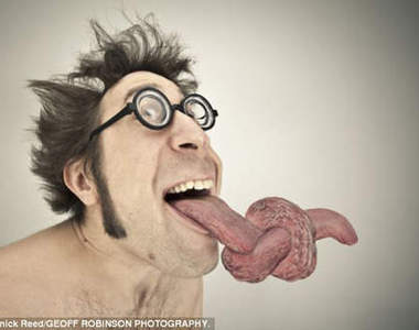 《Dominick Reed》搞怪自拍照　原來還有這招啊～（筆記）