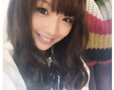 現役高校生嫩模《北山詩織》臉也太小顆了吧♥