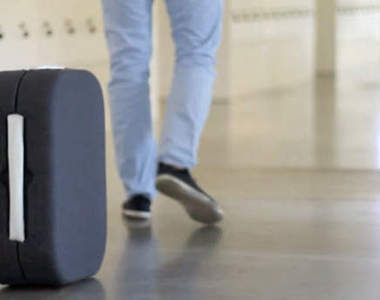 《有夠懶行李箱》 不用提就能自動跟你到處趴趴走~