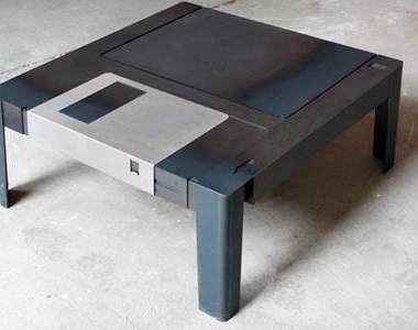 《磁片桌》這不是傳說中的3.5磁片嗎？