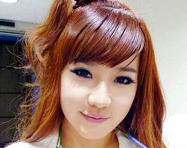 2NE1《朴春》~變太"正"網友很不習慣@_@?