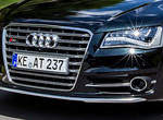 ABT改造2013年式Audi S8!可以開這輛車車送快遞嗎?(誤) ABT改造2013年式Audi S8!可以開這輛車車送快遞嗎?(誤)