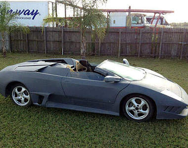 保時捷跑車還不夠趴?那就把它改造成上空大牛吧~