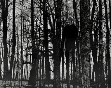 都市傳說《Slender MAN》小心樹林深處那詭異瘦長的男人...