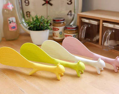 可愛的飯匙寶寶們~今天要用誰呢?>W<