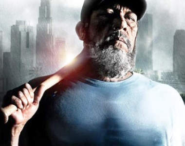 《Bad Ass》不要惹退伍老兵~不然有你受的(瞪)