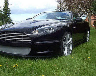 牛魔王變身Aston Martin~Toyota真是潛力無窮啊!(誤)