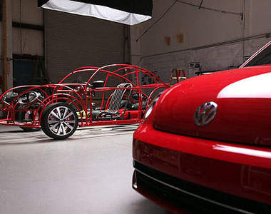 讓我們開著福斯金龜車去海底拜訪大白鯊吧！(無誤)