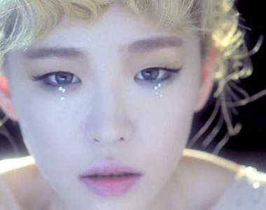 《佳人》長翅膀變小精靈~我也要跟她一起飛(￣y▽￣)╭