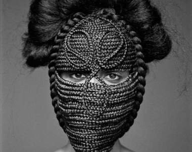 《蓋頭蓋臉頭髮雕塑》這樣作壞事一定沒人認得出你（？）