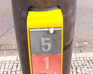 乒乓紅綠燈 等待時間免無聊,還可以跟對面的朋友來場戰鬥呢