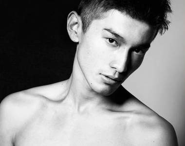 昭和味十足的日本男模《上田太輔》