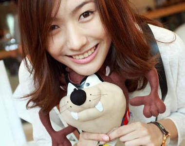 泰國豆花妹 Newwy 第一次的啾~初吻~ 八月出輯