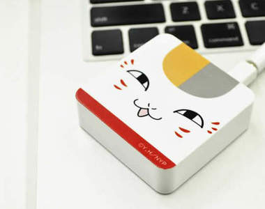 《貓咪老師行動電源》傻瓜夏目～你手機沒電了啦><