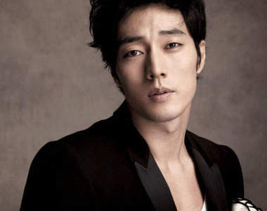 韓國電眼帥哥《蘇志燮》我以為我小時候不好看