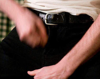 拉拉鍊神人 30秒204下之超神技世界紀錄