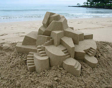 《沙雕》堆城堡有看過~堆幾何圖形..是甚麼樣呢？