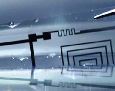 老外研發可以吃的超薄相機 確定吃完不會拉肚子嗎~wwww