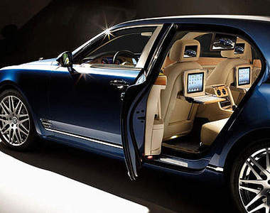 離不開蘋果？賓利幫你把整套玩具搬上車！