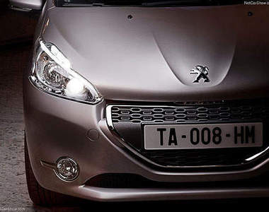 《車車也有家族臉》~來自法國的雄獅Peugeot~♥