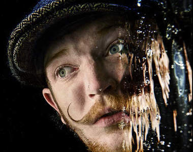 Tim Tadder的《水下攝影》~像是被水吞噬掉