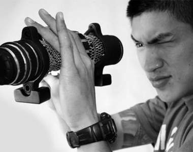 水電工專用 可360度彎曲的「水管」相機《All.Round SLR》!(誤)