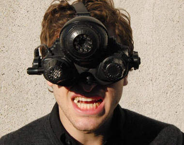 《EyeClops》紅外線夜視眼鏡 殺手級的特務必備用品