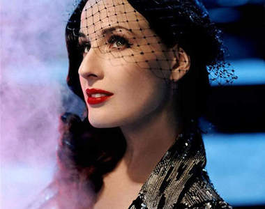 黛塔范緹思(Dita Von Teese) 集古典與美麗於一身的脫衣舞孃