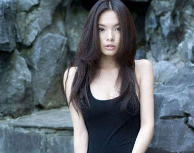 王若伊 兩年之後還是美麻豆一個