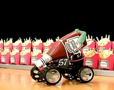 《自動擠蕃茄醬機》懶人必備或餐桌可能變成戰場一樣難收捨？