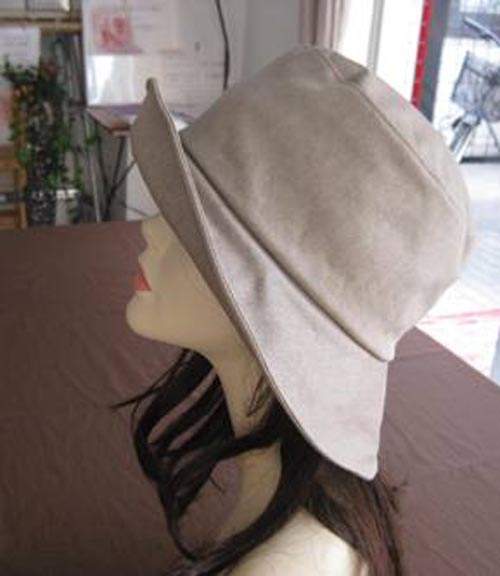 十個禿頭九個帥 戴上假髮帽更加帥 看來阿漆我找到救星了