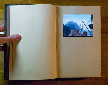 達人自製《遊戲書本》 讓你邊裝認真邊熱血玩遊戲～